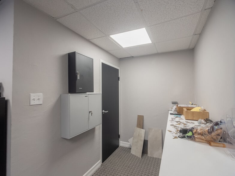 More Photos Of 6001 Nw Expressway, Oklahoma City Office For Sale