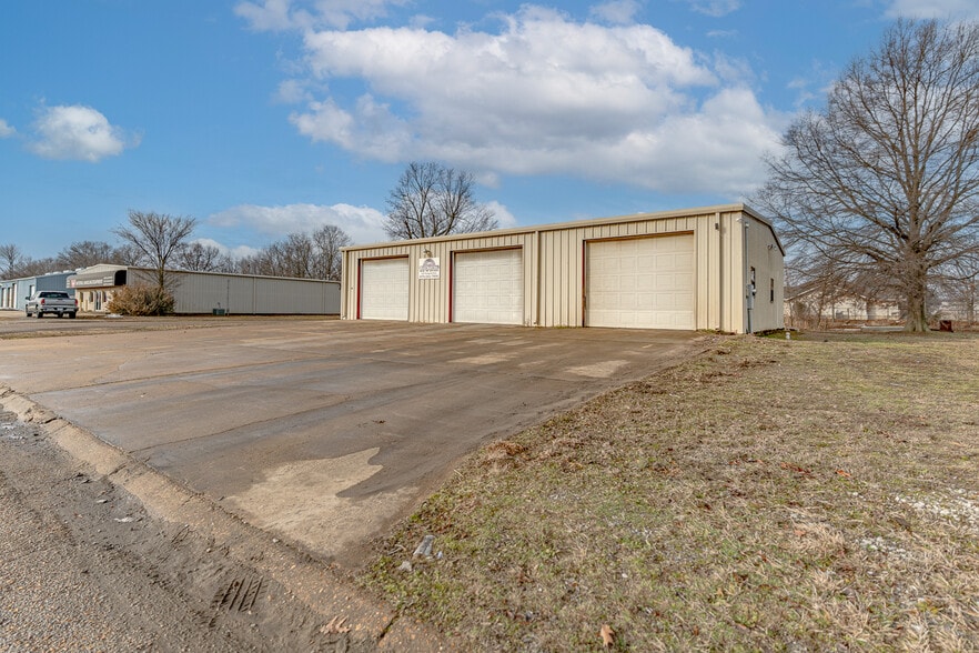 More Photos Of 3103 Prosperity Dr, Jonesboro Specialty For Sale