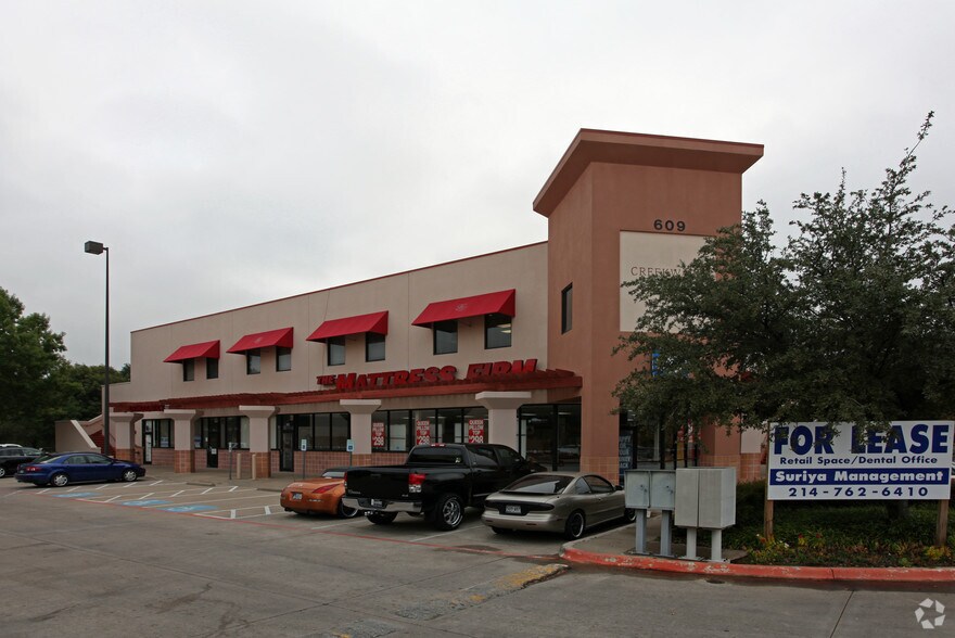 More Photos Of 609 W 15th St, Plano Storefront Retail Office For Lease