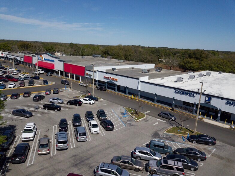 Primary Photo Of 2625 N Hiawassee Rd, Orlando Storefront For Sale