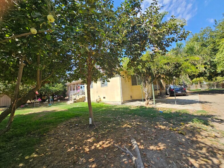 More Photos Of 14398 Avenue 88, Pixley Multifamily For Sale