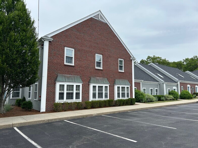 More Photos Of 475 School St, Marshfield Medical For Sale