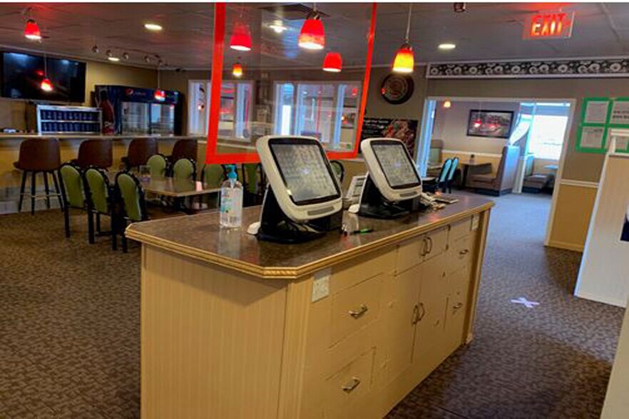More Photos Of 1565 Marion-Waldo Rd, Marion General Retail For Sale