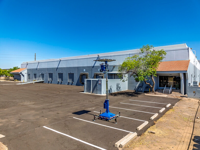 More Photos Of 1326 W Fairmont Dr, Tempe Distribution For Lease