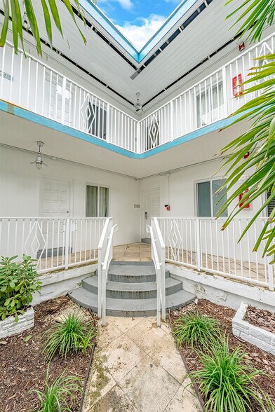 More Photos Of 7710 Harding Ave, Miami Beach Apartments For Sale