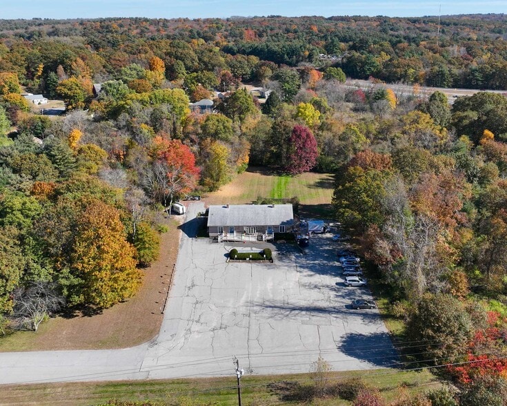 More Photos Of 1 Kennedy Dr, Putnam General Retail For Sale