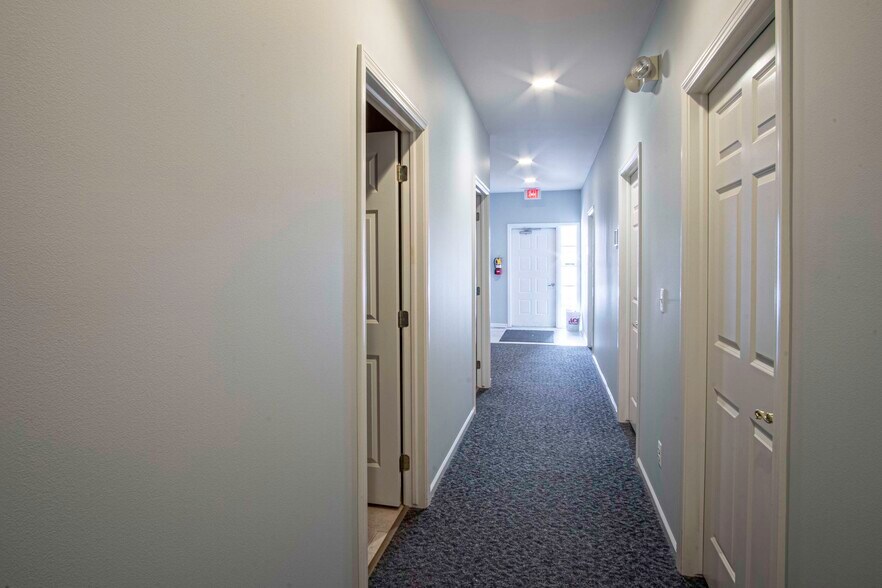 More Photos Of 1641 S Milford Rd, Highland Medical For Lease