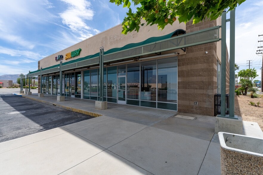 More Photos Of 330 W Rancho Vista Blvd, Palmdale Unknown For Lease