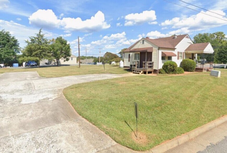 More Photos Of 100 Richeson Dr, Lynchburg Office For Sale