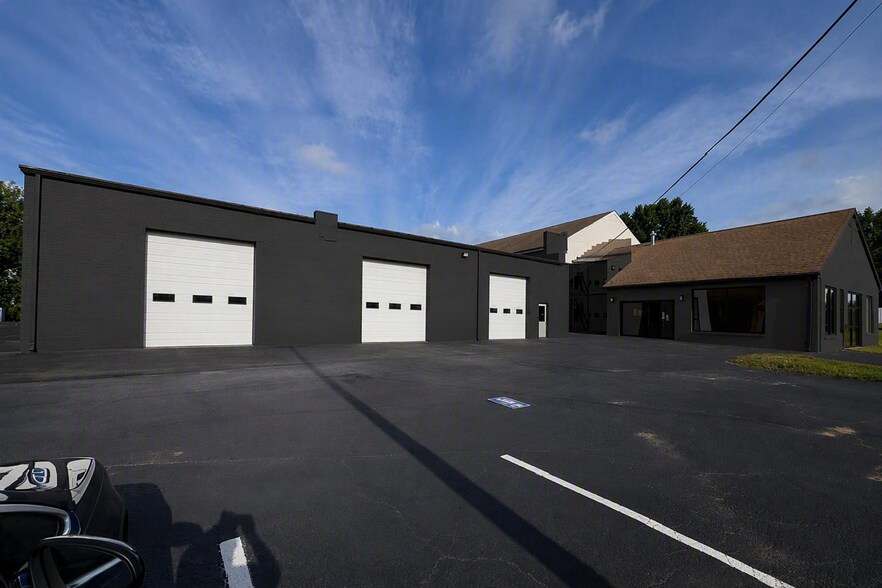 Primary Photo Of 1007 N King St, Hampton Industrial For Lease