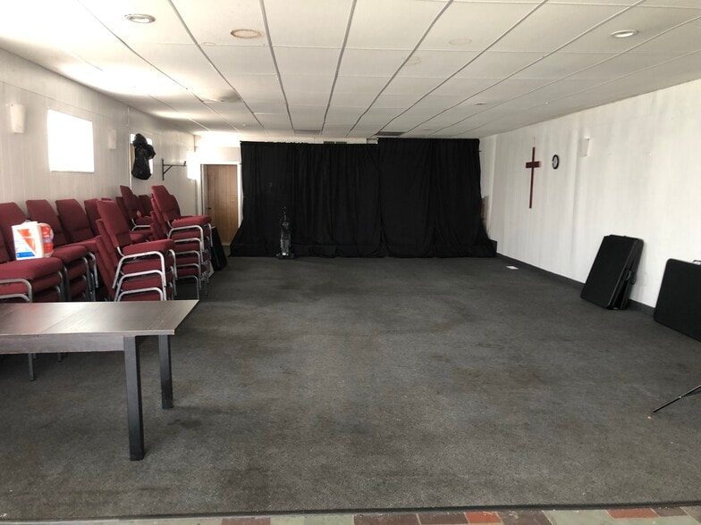 More Photos Of 9559 Greenfield St, Detroit Religious Facility For Sale