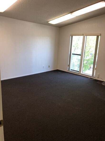 More Photos Of 801 15th St, Modesto Office For Lease