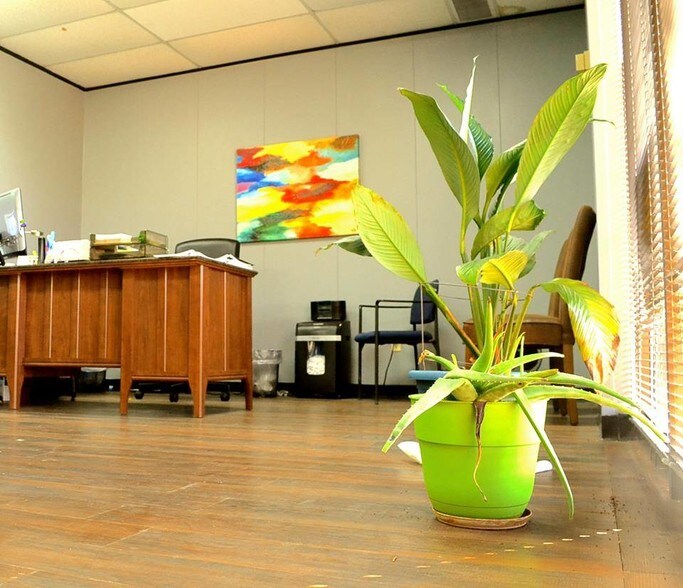 More Photos Of 3035 Directors Row, Memphis Loft Creative Space For Lease