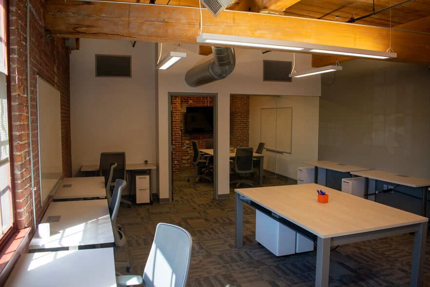More Photos Of 1167 Massachusetts Ave, Arlington Coworking Space