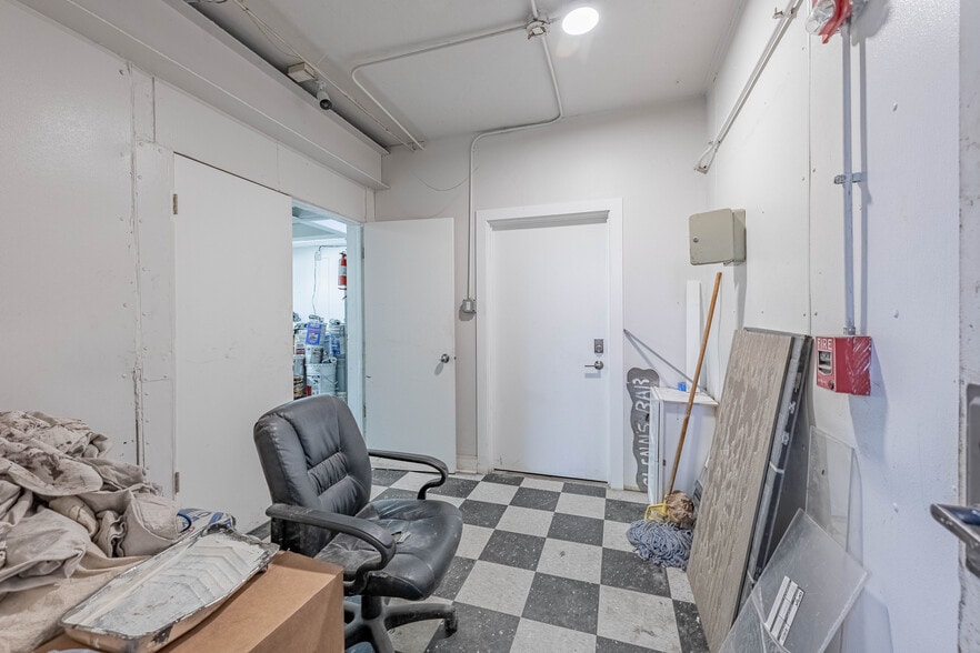 More Photos Of 13039 S Division St, Blue Island Manufacturing For Sale