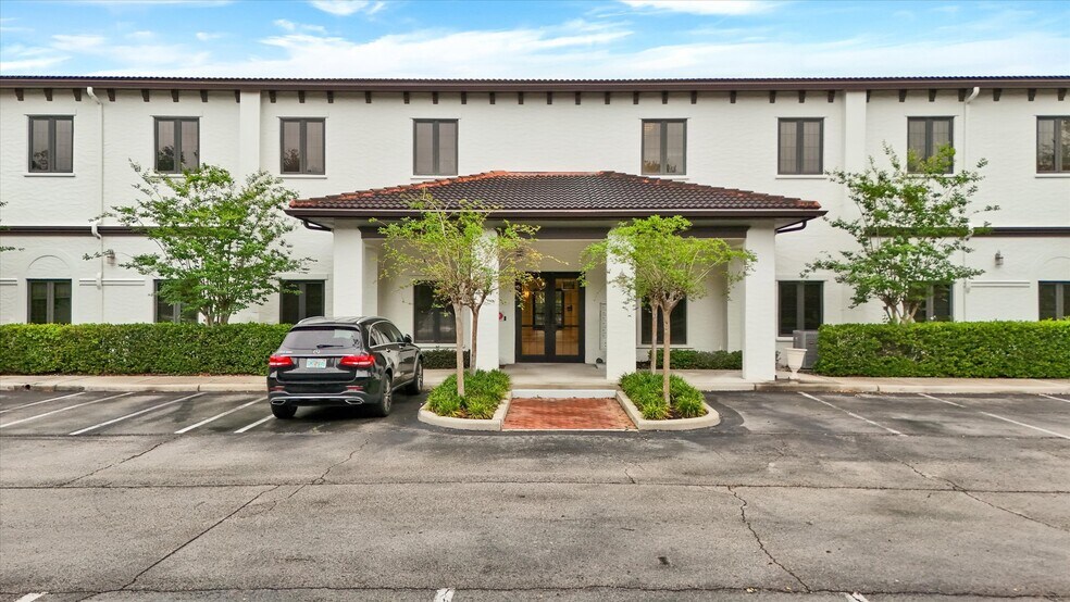 More Photos Of 6052 Turkey Lake Rd, Orlando Office For Lease