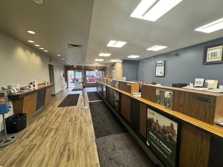 More Photos Of 506 Merchant St, Ambridge Bank For Sale