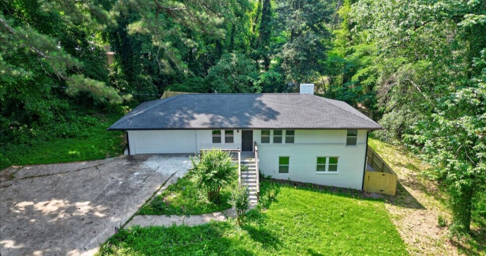 More Photos Of 2307 Veterans Memorial Hwy SW, Austell Flex For Sale