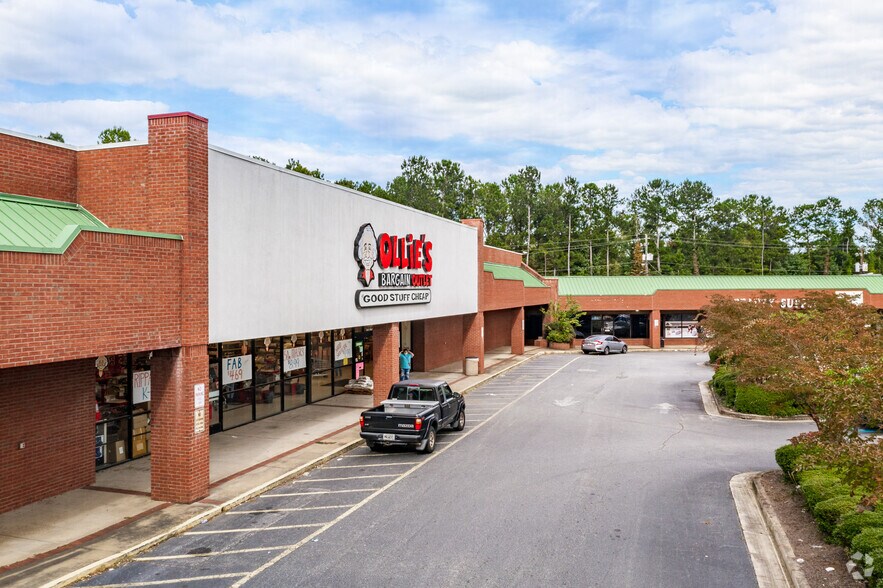 More Photos Of 3555 Mercer University Dr, Macon-Bibb Unknown For Lease