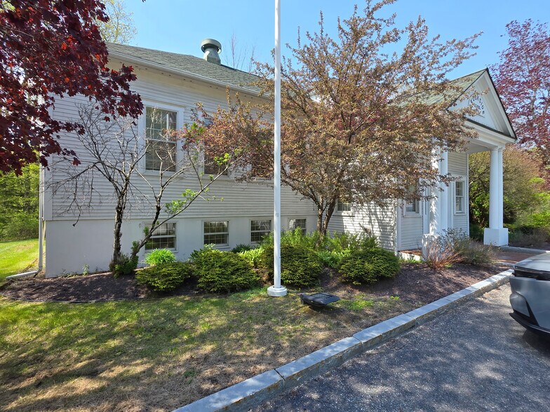 More Photos Of 338 E Montpelier Rd, Barre Town Office For Sale