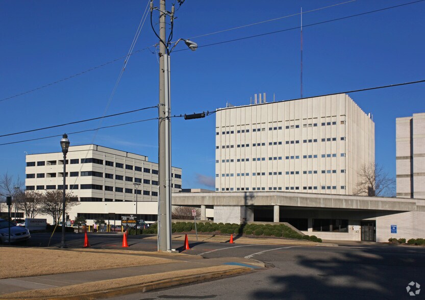 More Photos Of 833 Princeton Ave SW, Birmingham Hospital For Lease