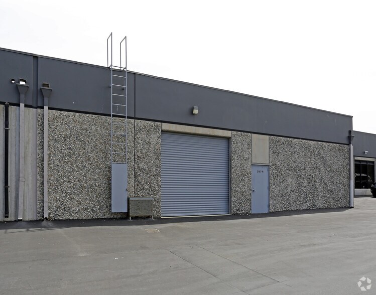 More Photos Of 3187 Airway Ave, Costa Mesa Light Manufacturing For Sale