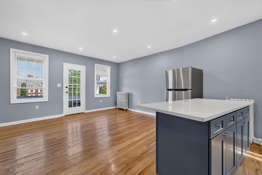 More Photos Of 328 Western ave, Albany Apartments For Sale