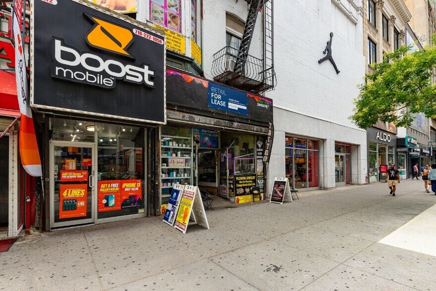 More Photos Of 472 Fulton St, Brooklyn Storefront Retail Office For Lease