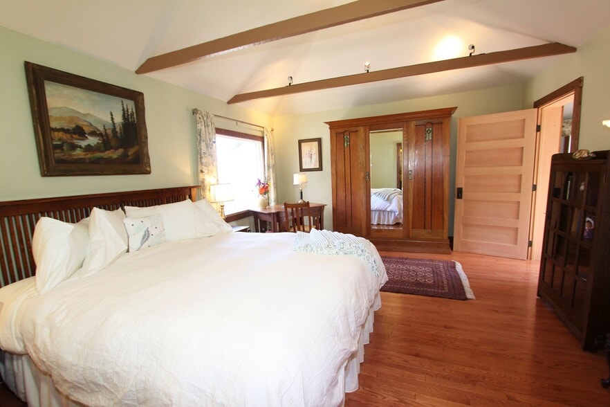 More Photos Of 598 Laine St, Monterey Hospitality For Sale