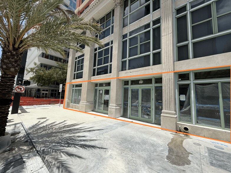 More Photos Of 101 E Flagler St, Miami Apartments For Lease