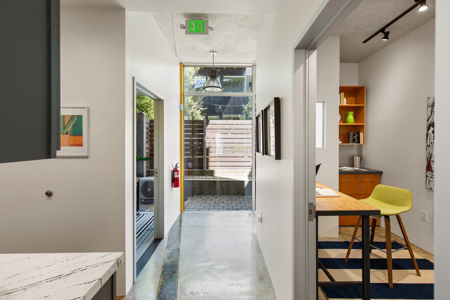 More Photos Of 755-757 Folger Ave, Berkeley Office For Sale