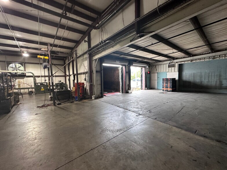 More Photos Of 505 Lake Way Pl, Tullahoma Manufacturing For Sale