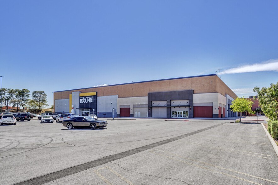 More Photos Of 4000 Meadows Ln, Las Vegas General Retail For Sale