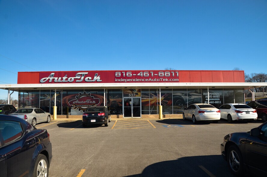 More Photos Of 405-523 E 24 Hwy, Independence Unknown For Lease