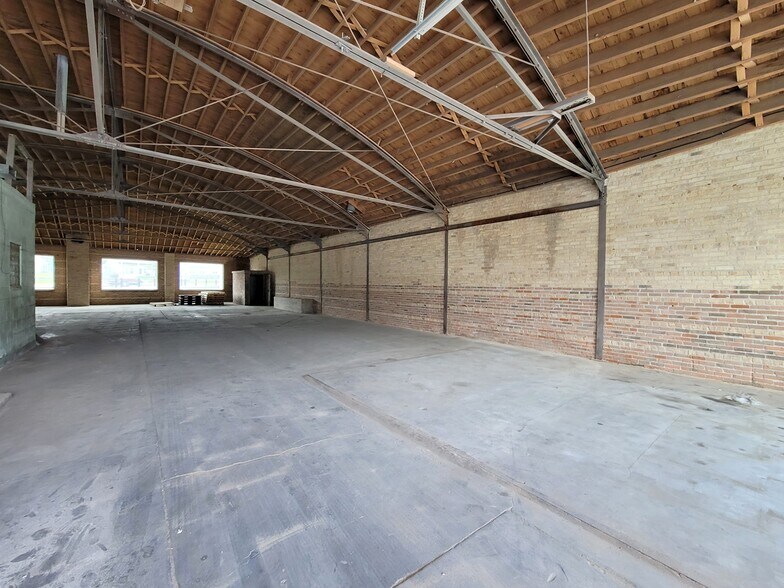 More Photos Of 101 Haskell St, Beaver Dam Freestanding For Sale