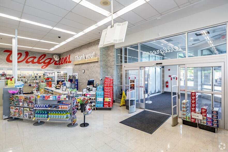 More Photos Of 2845 W Cleveland Rd, South Bend Drugstore For Sale