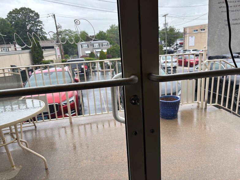 More Photos Of 16-18 Adams Pl, Lodi Warehouse For Lease