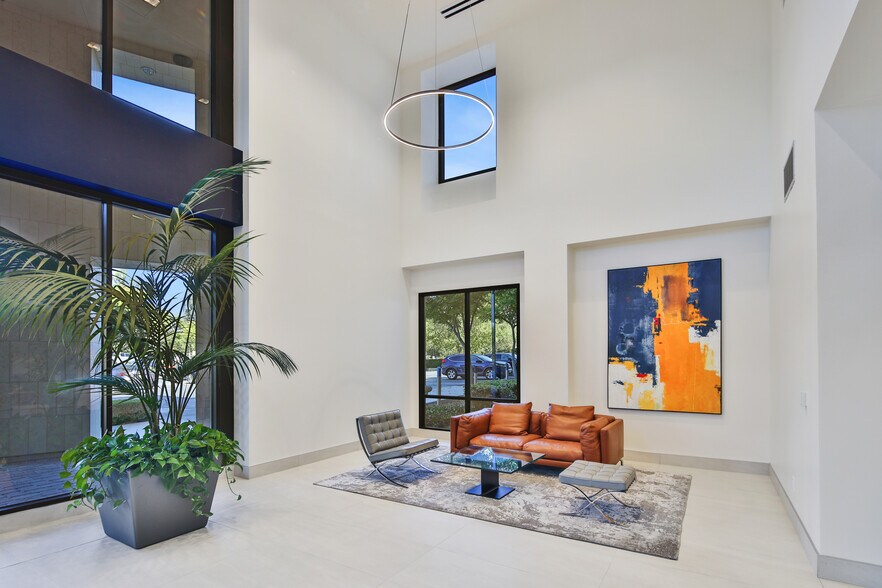 More Photos Of 2945 Townsgate Rd, Westlake Village Unknown For Lease