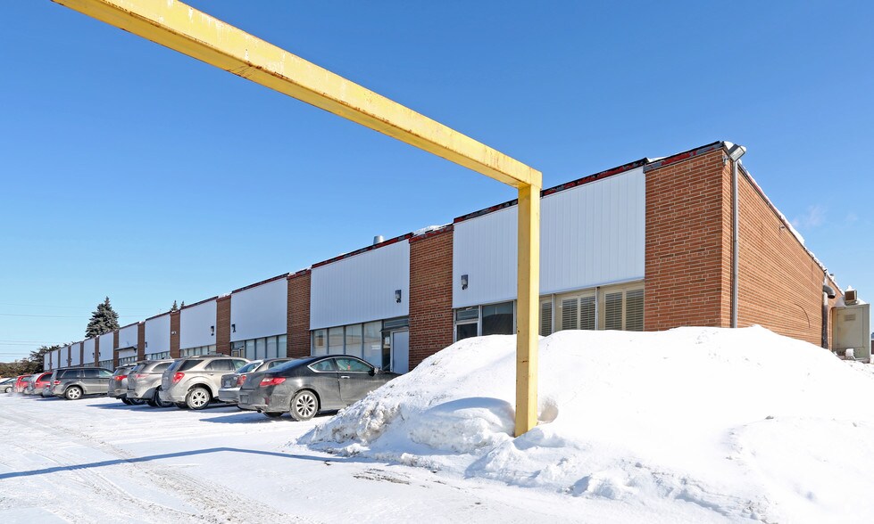 More Photos Of 125 Martin Ross Ave, Toronto Manufacturing For Lease
