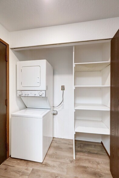 More Photos Of 12607 NE 119th St, Kirkland Apartments For Sale
