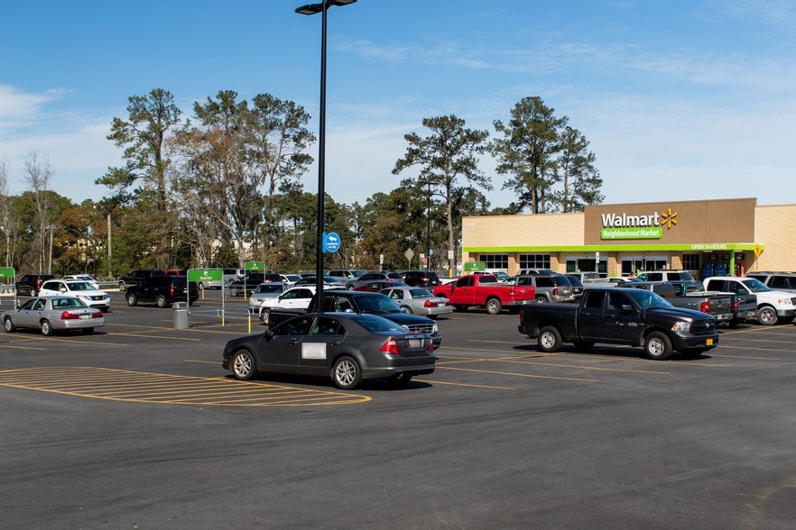 More Photos Of Walmart Market, Waycross Supermarket For Sale