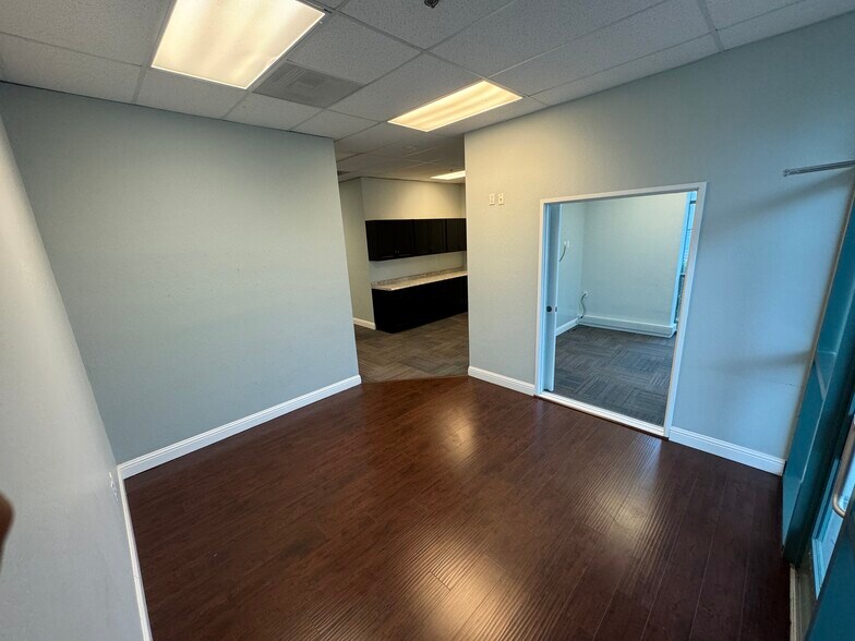 More Photos Of 181 Sand Creek Rd, Brentwood Office Residential For Lease