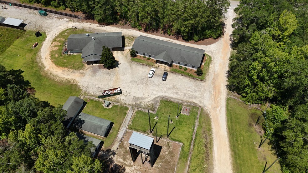 More Photos Of 626 Old River Rd, Sylvania Manufacturing For Sale