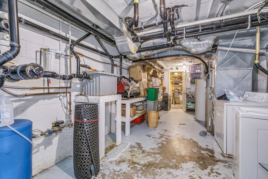 More Photos Of 1025 Southview Blvd, South Saint Paul Restaurant For Sale