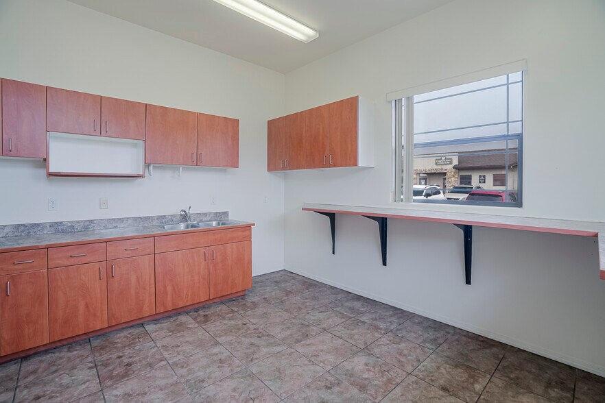 More Photos Of 3107 Clearwater Dr, Prescott Office For Sale