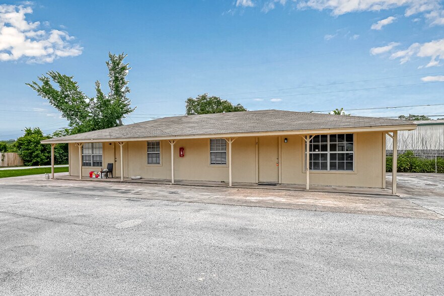 More Photos Of 8430 Round Rock Dr, Houston Apartments For Sale