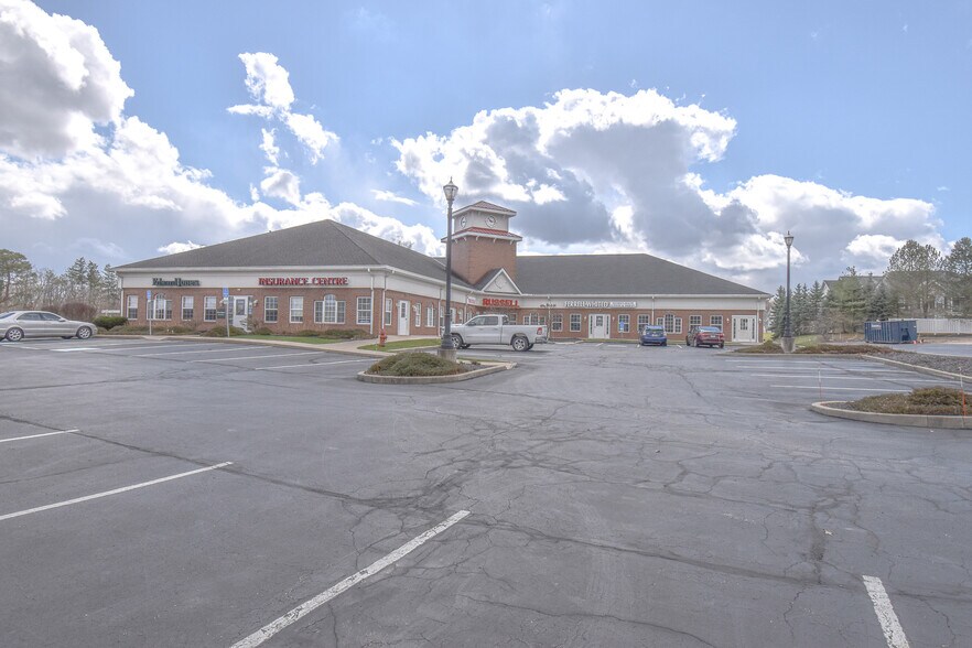 More Photos Of 3848 Medina Rd, Medina Office For Lease