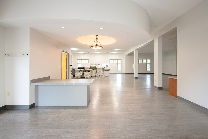 More Photos Of 12744 State Rd, North Royalton Medical For Lease