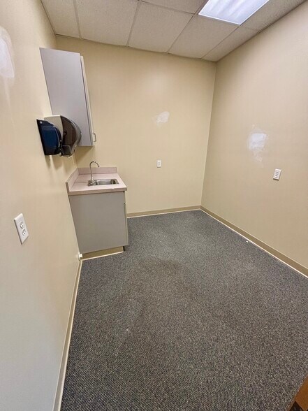 More Photos Of 5022 Old Godsey Ln, Hixson Medical For Lease
