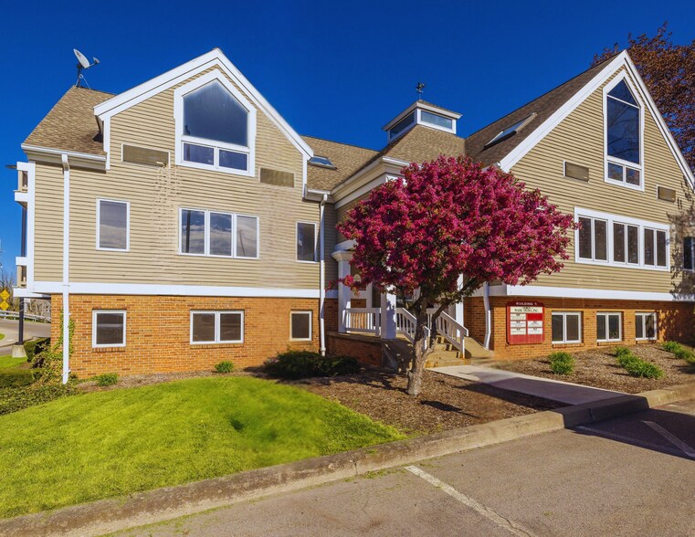 Primary Photo Of 500 Packet's Lndg, Fairport Office For Sale